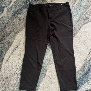 Old Navy Charcoal Pixie Pants